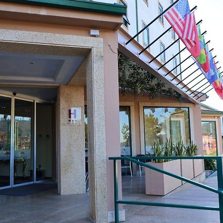 Hotel Santhyago Trofa Kültér fotó