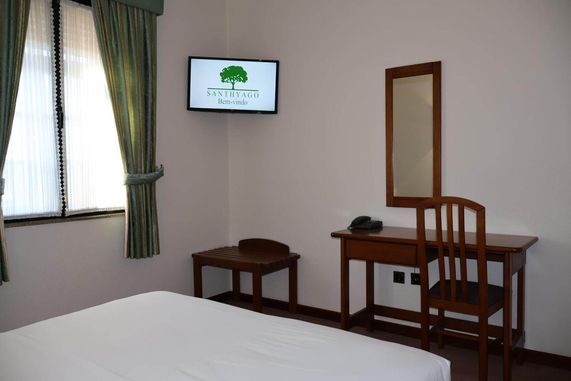 Hotel Santhyago Trofa Szoba fotó