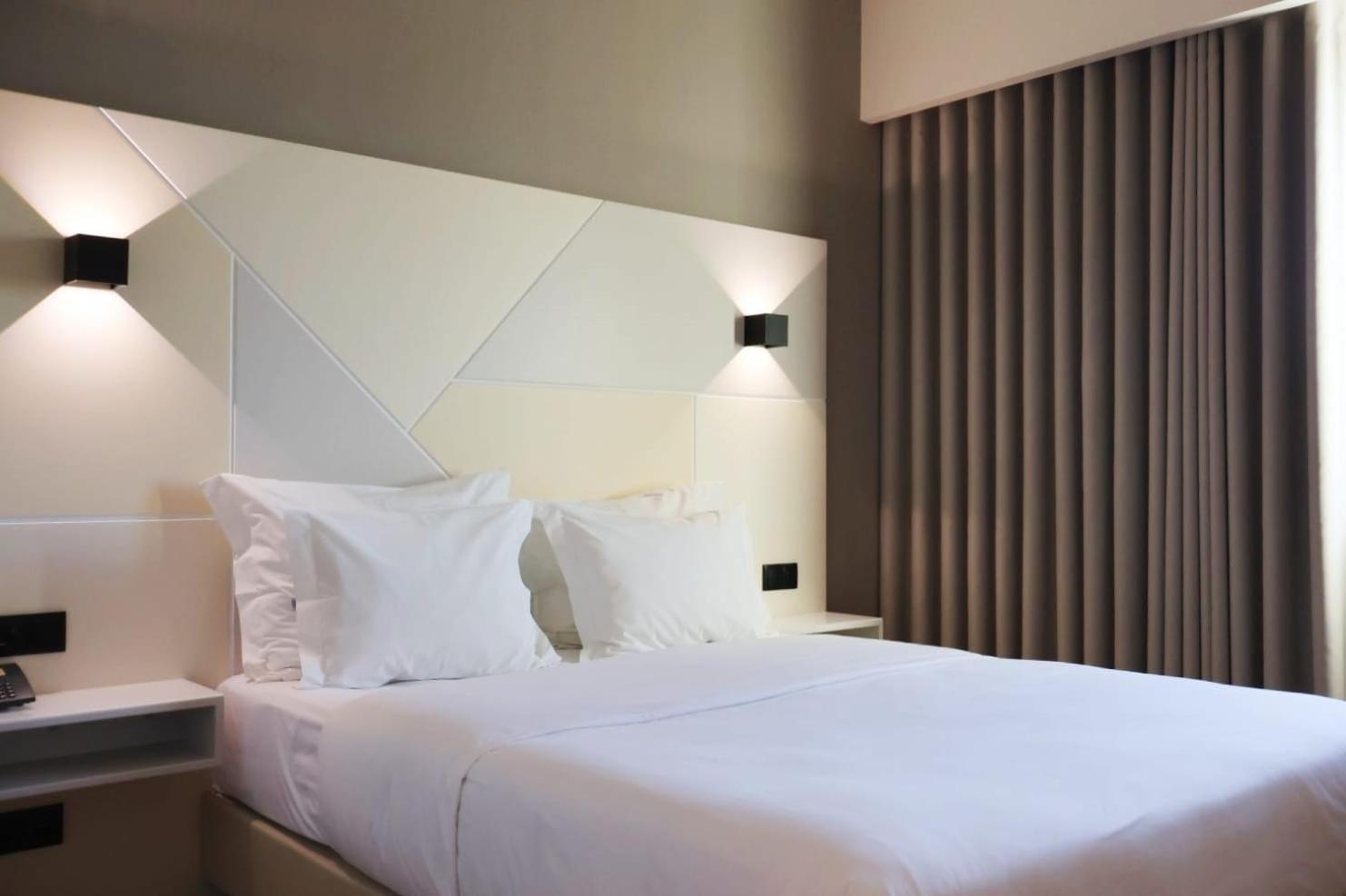 Hotel Santhyago Trofa Kültér fotó