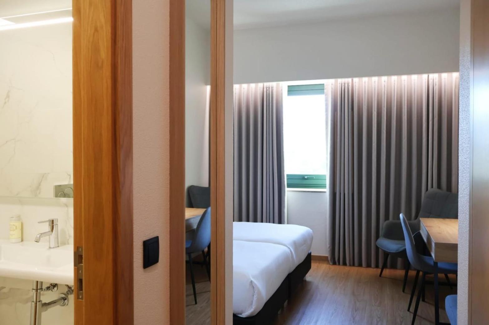 Hotel Santhyago Trofa Kültér fotó