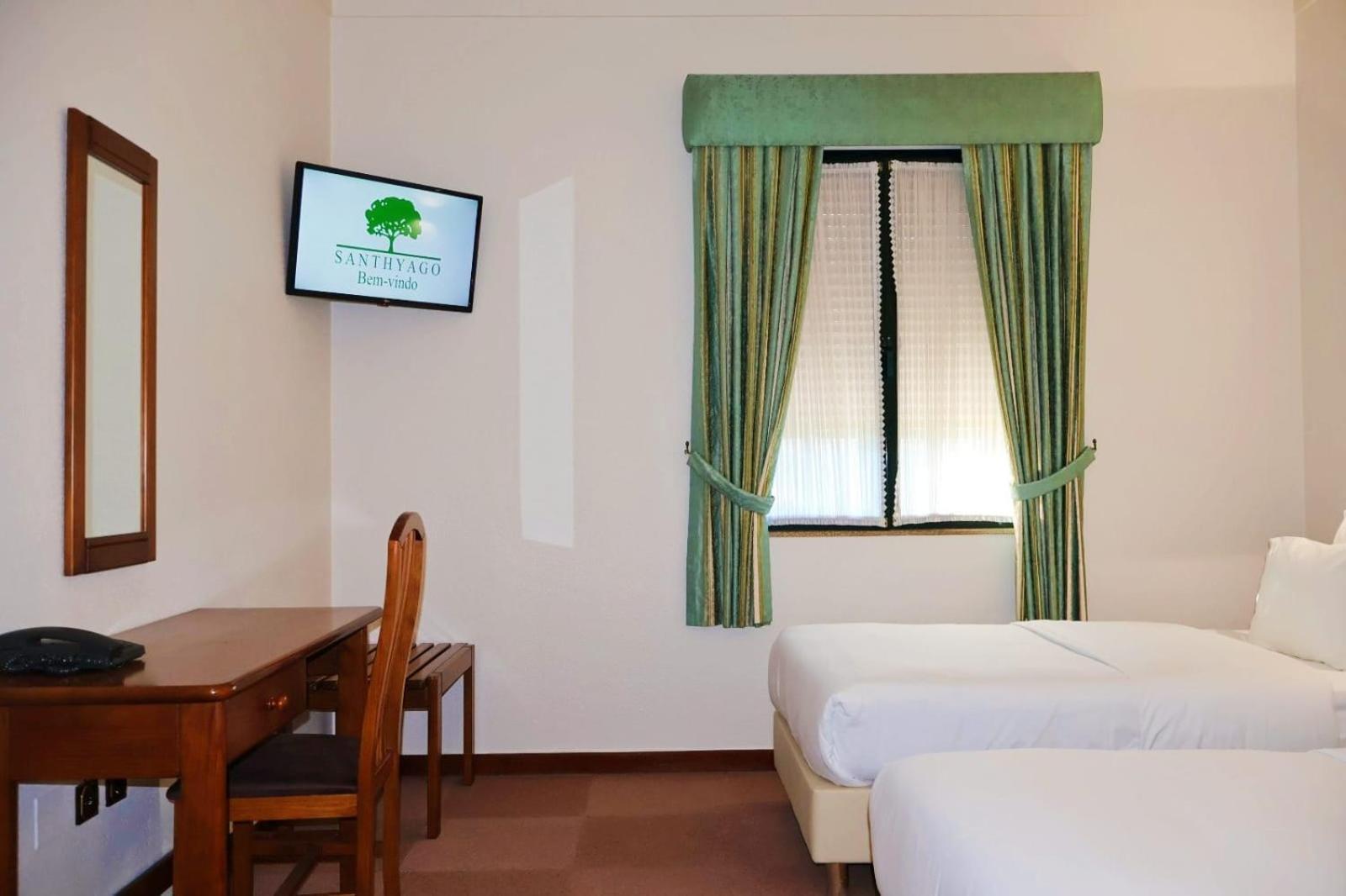 Hotel Santhyago Trofa Kültér fotó